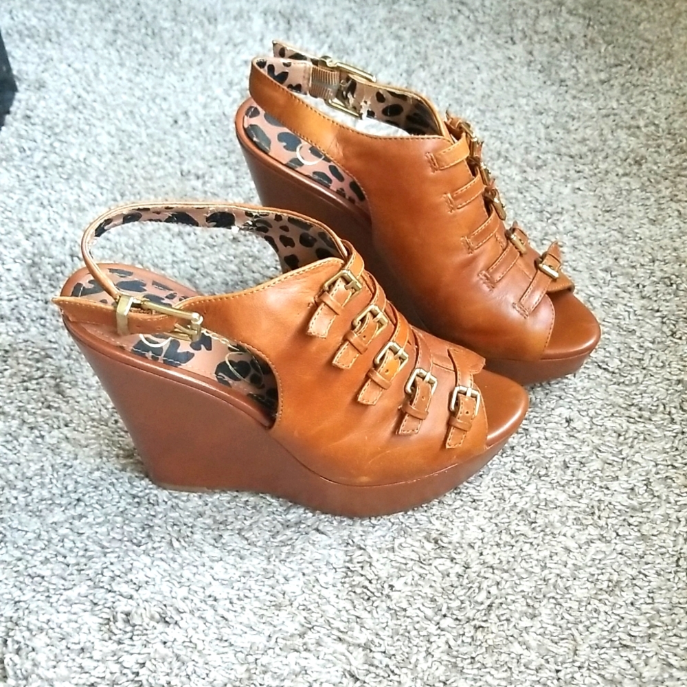 Jessica Simpson brown leather wedges size 6
